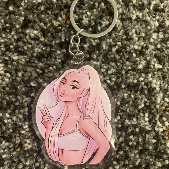 Ariana Grande Acrylic Keychain - Picture 2 of 3
